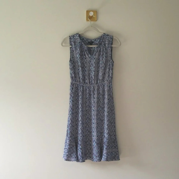 Talbots Petites Dress Sleeveless 2P Office Career Sunday Wedding Guest Event - Picture 1 of 9